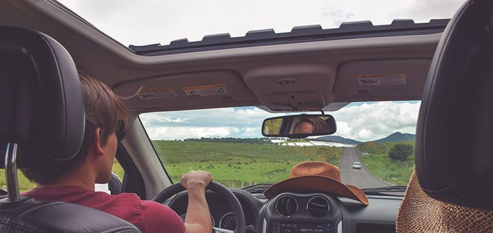 carro-techo-corredizo ¿Qué es el sunroof eléctrico y cuáles son sus beneficios en una camioneta?