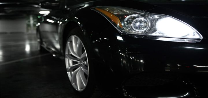 vehiculos-faros-delanteros-antiniebla ¿Qué son los faros neblineros delanteros y cuándo debes usarlos?
