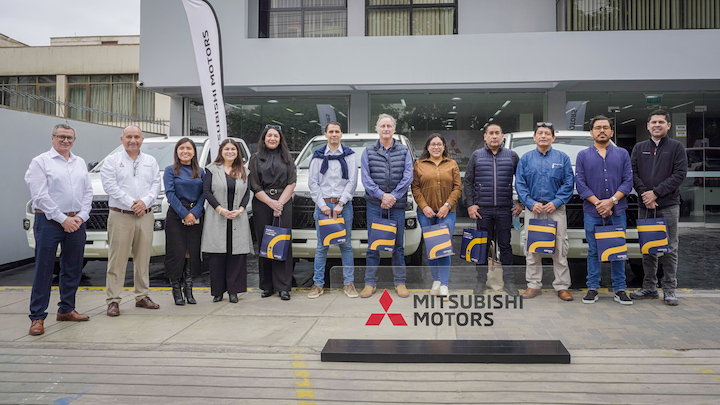 l200-mitsubishi-flota-parasector-agroindustrial Mitsubishi fortalece su presencia en el sector agroindustrial con la entrega de flota de L200 automáticas